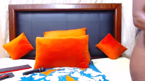 Silindile Caroline Madlala online show from December 2024 06:40:01 PM