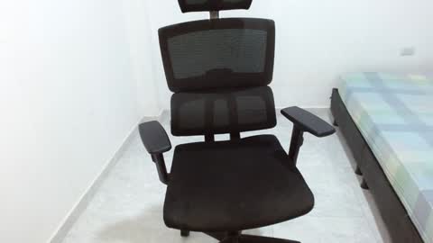 Snapshot of leydy_day chatting on January 2025 10:43:01 PM leydy_day online show from January 2025 10:43:01 PM