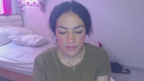 leylapregnant online show from September 2025 03:12:02 PM