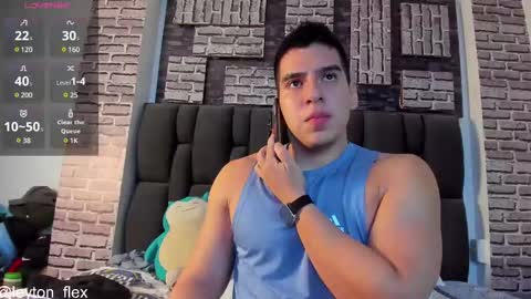 L E Y T O N online show from February 2025 01:22:01 AM