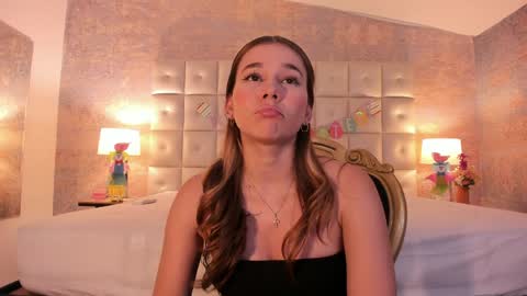 LEZY online show from April 2026 07:36:01 PM