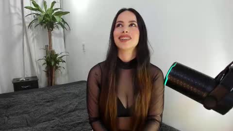 Lia y Felipe --  online show from February 2026 11:22:01 PM