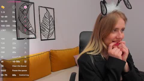 Lia online show from April 2026 03:13:02 AM