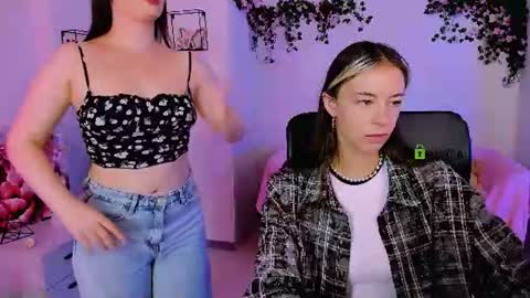 Snapshot of lia_dream_ chatting on June 2026 08:30:02 AM lia_dream_ online show from June 2026 08:30:02 AM