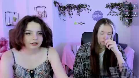 Snapshot of lia_dream_ chatting on June 2026 08:19:02 AM lia_dream_ online show from June 2026 08:19:02 AM