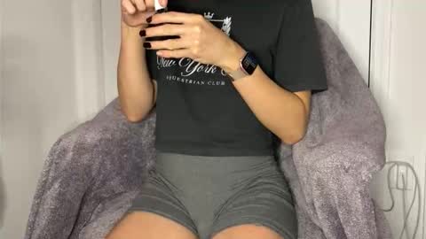 Snapshot of lia_hdz chatting on December 2025 08:23:01 AM Kabroncita online show from December 2025 08:23:01 AM