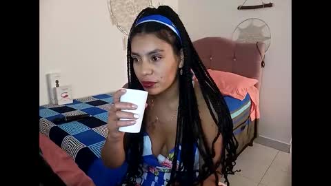 Snapshot of lia_hottie chatting on April 2026 05:25:01 PM Lia online show from April 2026 05:25:01 PM