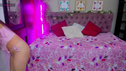 lia online show from September 2025 08:33:01 PM