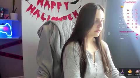 Lia online show from November 2025 02:29:02 PM