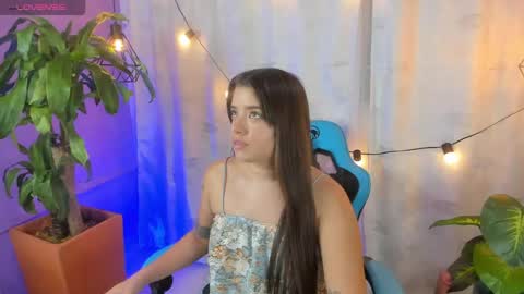 lia_little18 online show from May 2026 09:11:02 PM