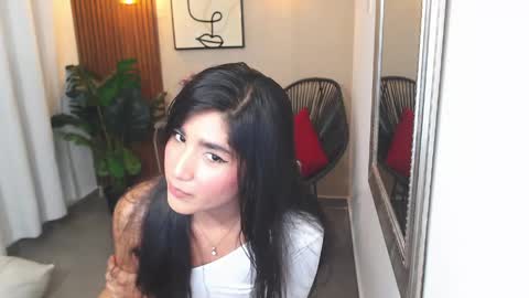 Snapshot of lia_mar_ chatting on April 2026 06:32:02 PM LIA online show from April 2026 06:32:02 PM