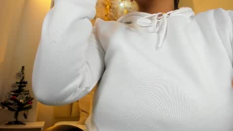 lia_mariana online show from December 2025 09:20:01 PM