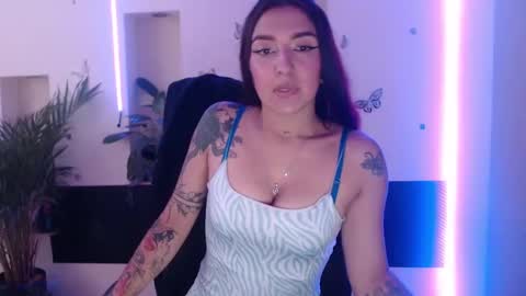 Lia Mitch online show from March 2025 06:50:01 PM