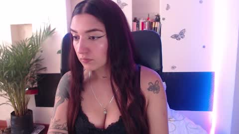 Lia Mitch online show from March 2025 06:56:02 PM