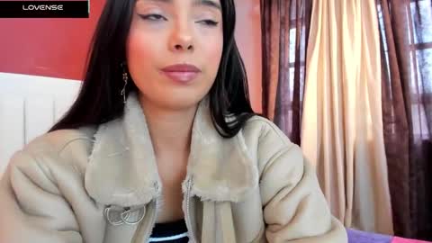 lia_morett online show from October 2025 01:44:01 PM