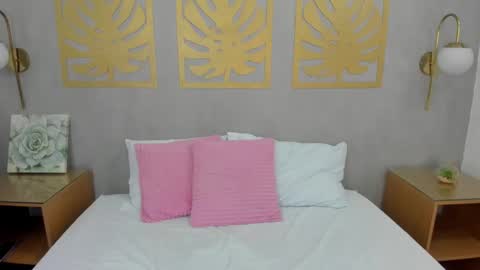 Lia  online show from February 2025 05:35:02 AM