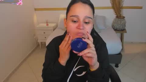 Lia  online show from February 2026 02:21:02 AM