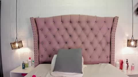 lia_sofiia online show from May 2026 09:04:02 AM