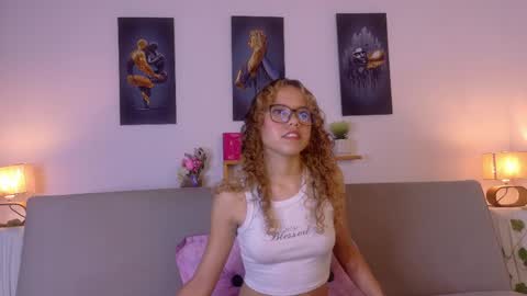 Juliana online show from May 2026 06:58:01 PM