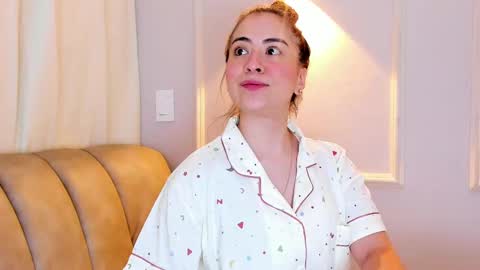 Snapshot of lia_walton__ chatting on November 2025 05:12:01 PM liz walton online show from November 2025 05:12:01 PM