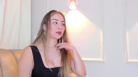 Snapshot of lia_walton__ chatting on December 2025 12:21:02 PM liz walton online show from December 2025 12:21:02 PM