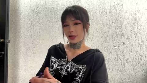 Snapshot of liaa_rodriguezz chatting on November 2025 07:02:02 PM Liaa online show from November 2025 07:02:02 PM