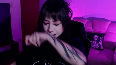 Snapshot of liaa_rodriguezz chatting on November 2025 02:35:01 AM Liaa online show from November 2025 02:35:01 AM