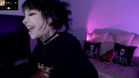 Snapshot of liaa_rodriguezz chatting on November 2025 02:14:02 AM Liaa online show from November 2025 02:14:02 AM