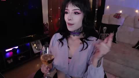 Snapshot of liaa_rodriguezz chatting on December 2025 02:38:01 AM Liaa online show from December 2025 02:38:01 AM