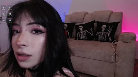 Snapshot of liaa_rodriguezz chatting on May 2026 11:46:02 PM Liaa online show from May 2026 11:46:02 PM
