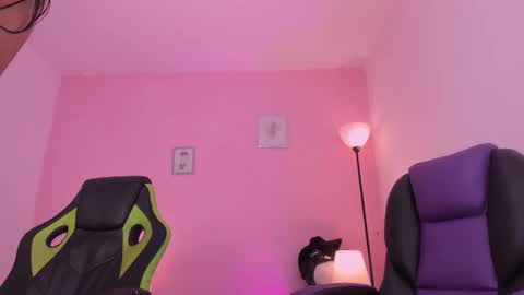 Snapshot of liaamoretzz chatting on November 2025 03:50:02 AM liaa moretzz online show from November 2025 03:50:02 AM