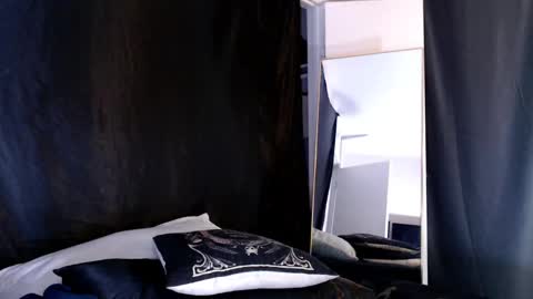 Lia Divina online show from February 2025 08:53:02 AM