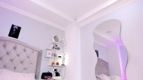 Snapshot of liaflowers chatting on December 2024 11:07:01 PM Lia online show from December 2024 11:07:01 PM