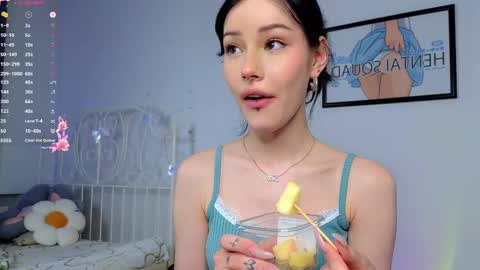 Lia  online show from February 2025 11:40:02 AM