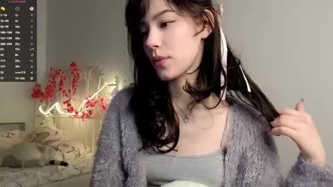 Lia  online show from March 2026 09:33:02 AM