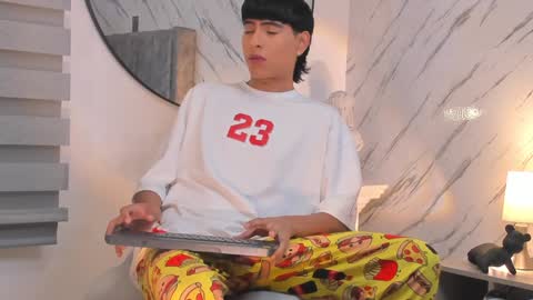 Snapshot of liam_055 chatting on January 2025 05:10:02 AM Liam online show from January 2025 05:10:02 AM