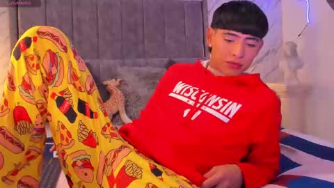 Snapshot of liam_055 chatting on February 2025 05:09:02 AM Liam online show from February 2025 05:09:02 AM