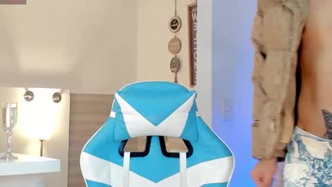 Snapshot of liam_055 chatting on September 2025 11:04:01 PM Liam online show from September 2025 11:04:01 PM