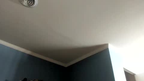 Snapshot of liam_1985 chatting on January 2025 03:48:02 AM Liam online show from January 2025 03:48:02 AM