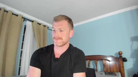 Snapshot of liam_1985 chatting on October 2025 12:32:01 AM Liam online show from October 2025 12:32:01 AM