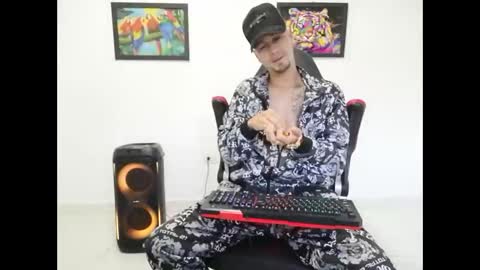 Andres online show from October 2025 09:49:02 PM