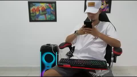 Andres online show from October 2025 09:37:02 PM