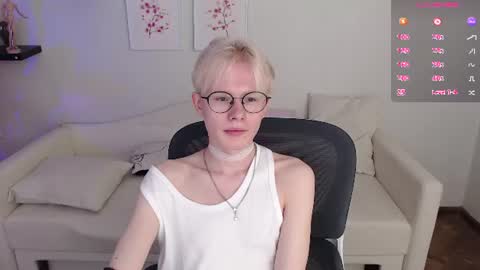 Snapshot of liam_blair chatting on June 2026 05:13:02 AM LIAM online show from June 2026 05:13:02 AM