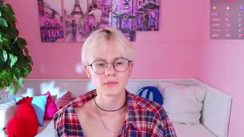 Snapshot of liam_blair chatting on July 2026 10:24:01 AM LIAM online show from July 2026 10:24:01 AM