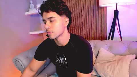 Liam Collins online show from November 2025 11:54:02 AM