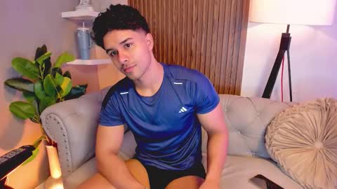 Liam Collins online show from December 2025 12:03:02 PM