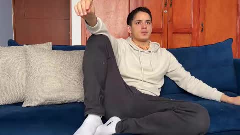 Snapshot of liam_enzho chatting on January 2026 01:04:01 PM Liam online show from January 2026 01:04:01 PM