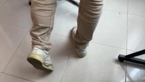 Liam online show from March 2026 04:33:02 PM