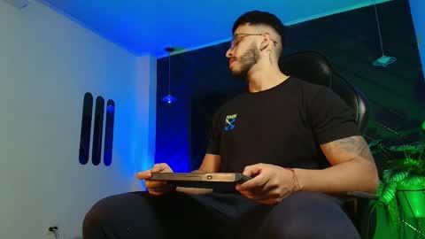 LIAM KLEIN online show from April 2026 11:36:01 AM