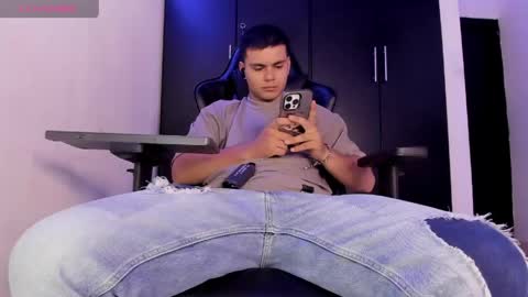 Liam online show from April 2026 10:37:02 PM